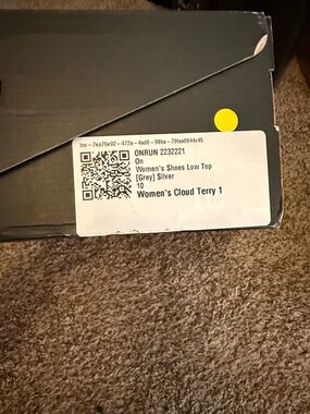 On Running Women's Light Grey & Silver Low-Top Trainers